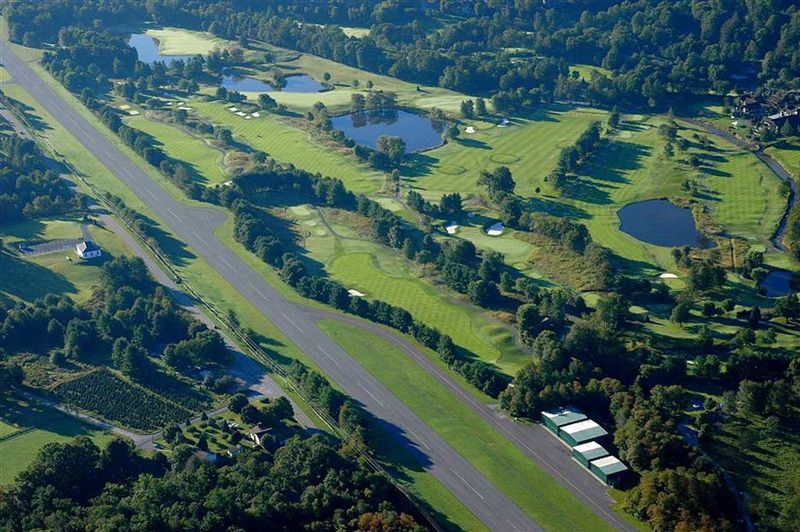 Elk River Airport Airport Information